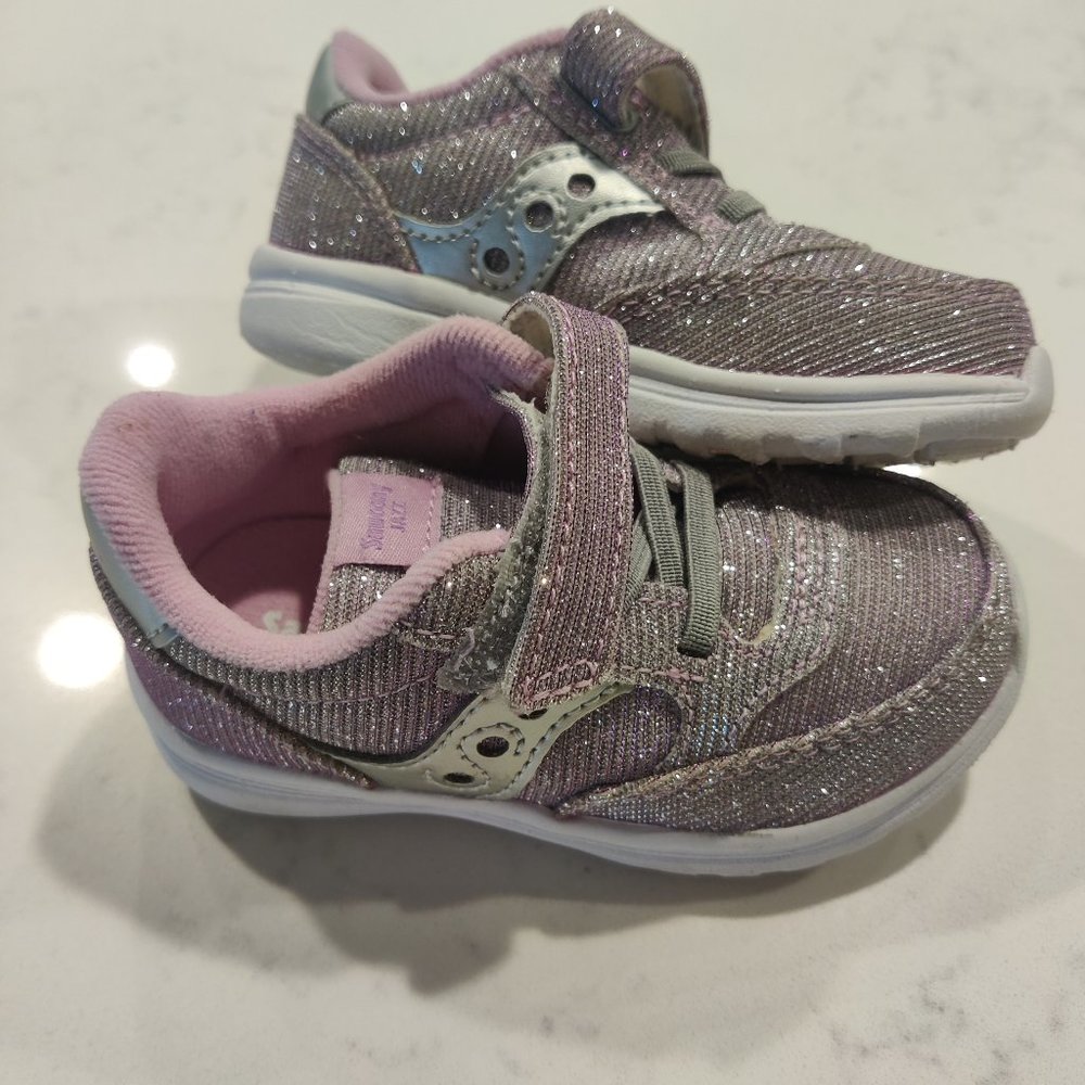 Saucony Jazz Size 5.5 little girls